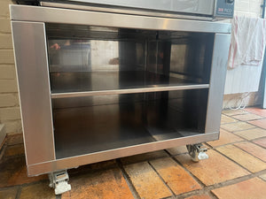 
                  
                    Pico Artisan Oven Medium Stand
                  
                